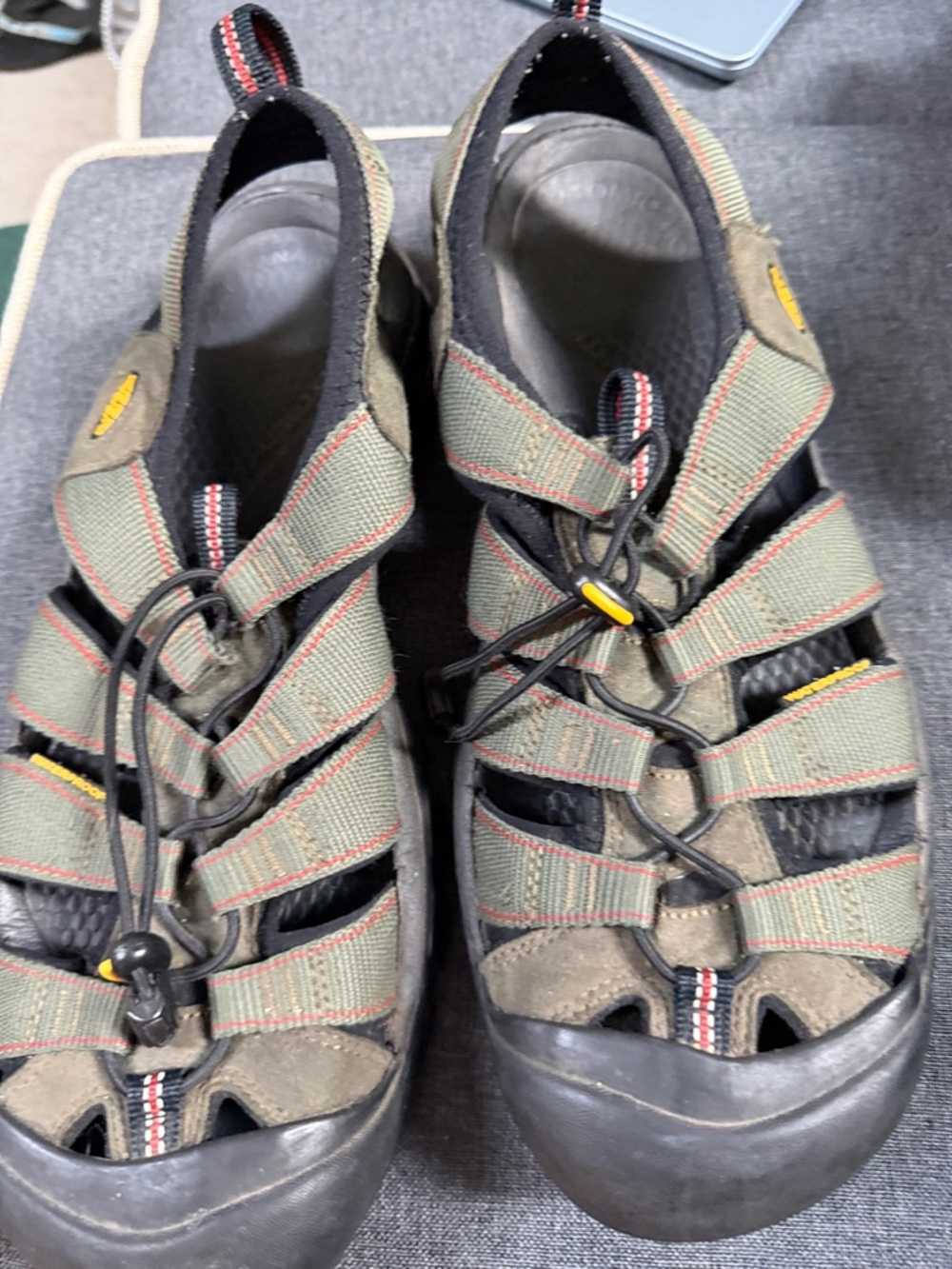 Keen Olive Green and Black Men's Closed-Toe Hiking Sandals